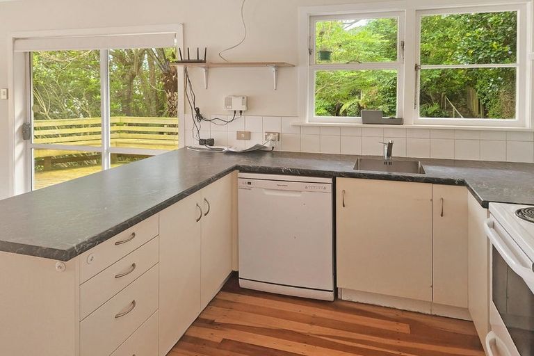 Photo of property in 34 Sheridan Terrace, Johnsonville, Wellington, 6037