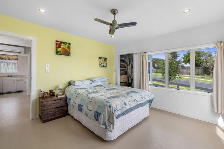 Photo of property in 33 Porter Crescent, Helensville, 0800