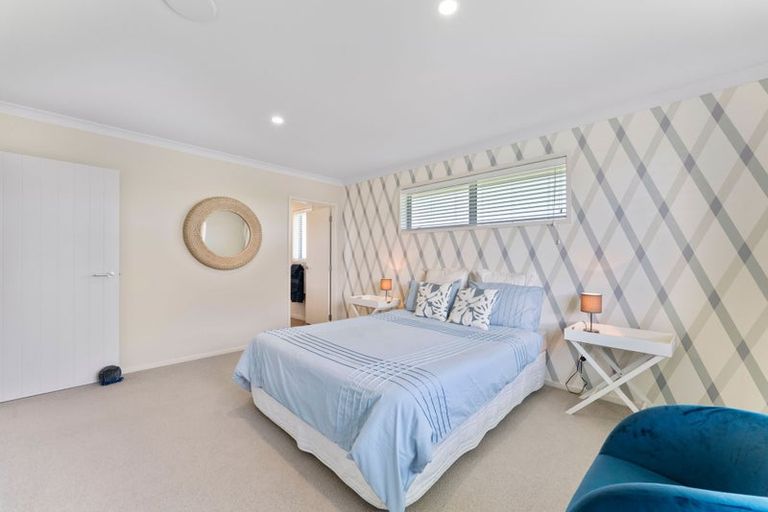 Photo of property in 15 Kara Place, Wharewaka, Taupo, 3330