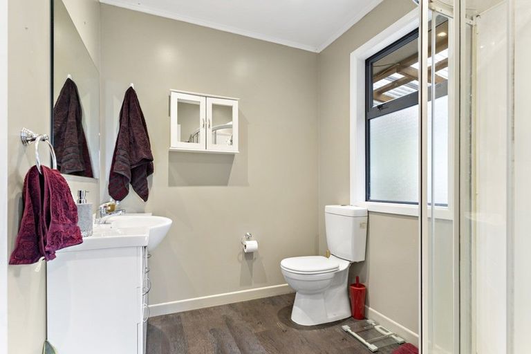 Photo of property in 2 Vivian Street, Solway, Masterton, 5810