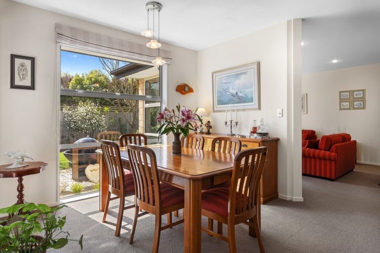 Photo of property in 38 Acacia Avenue, Rangiora, 7400