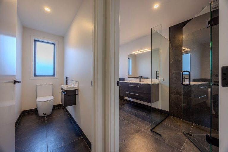 Photo of property in 3 Mount Prospect Lane, Wanaka, 9305