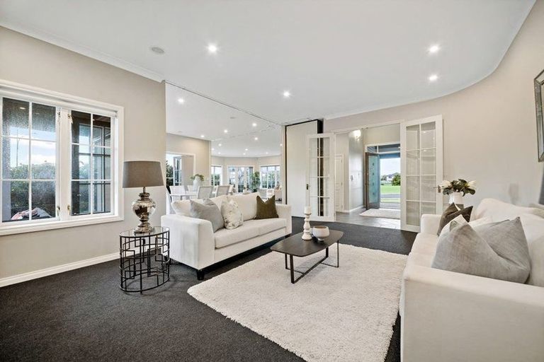 Photo of property in 3 Onemana Way, Te Atatu Peninsula, Auckland, 0610