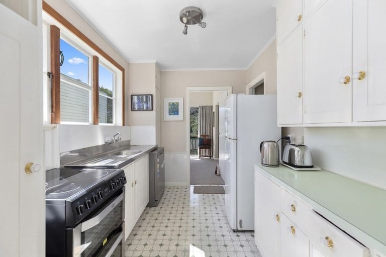 Photo of property in 120 Campbell Street, Karori, Wellington, 6012