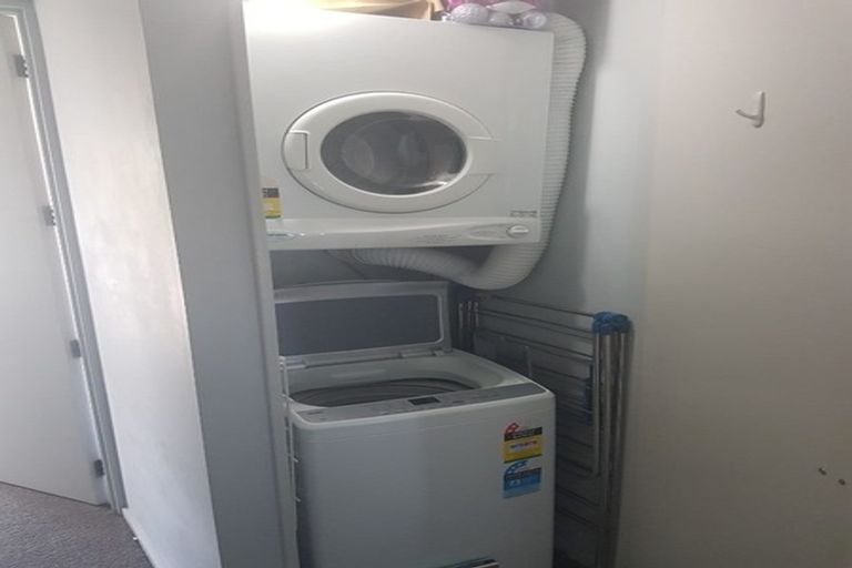 Photo of property in Vespa Apartments, 505/20 Hanson Street, Mount Cook, Wellington, 6021