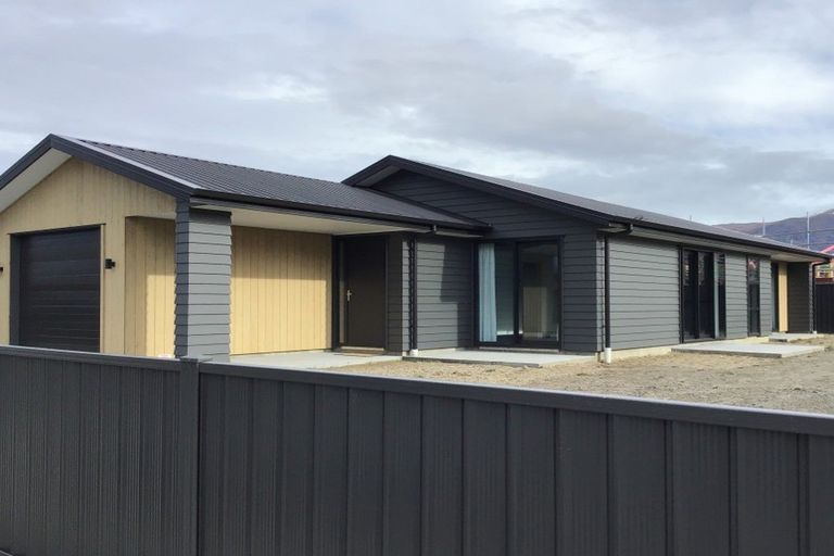 Photo of property in 6 Dawkins Street, Cromwell, 9310