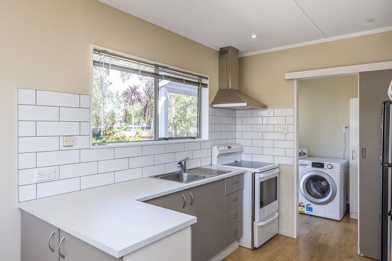 Photo of property in 15 Linwood Drive, Paraparaumu, 5032