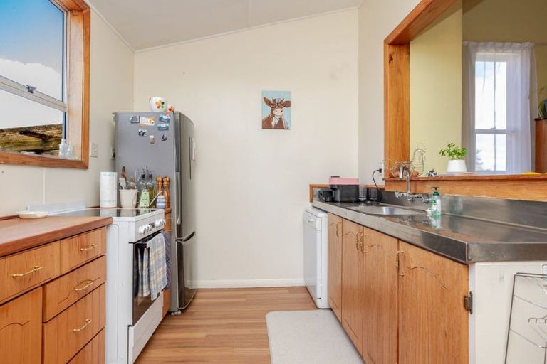 Photo of property in 18 Albert Street, Dannevirke, 4930