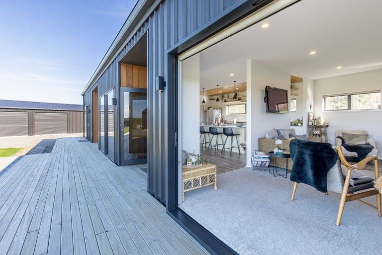 Photo of property in 471 Hatuma Road, Waipukurau, 4281