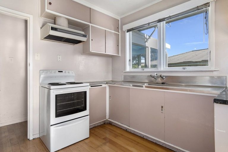 Photo of property in 2 Bellevue Road, Brookfield, Tauranga, 3110