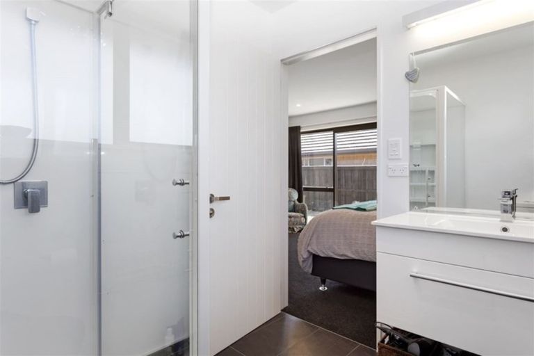 Photo of property in 4 Old Farm Place, Rangiora, 7400