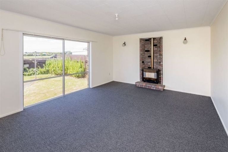 Photo of property in 21 Meadowvale Drive, Levin, 5510