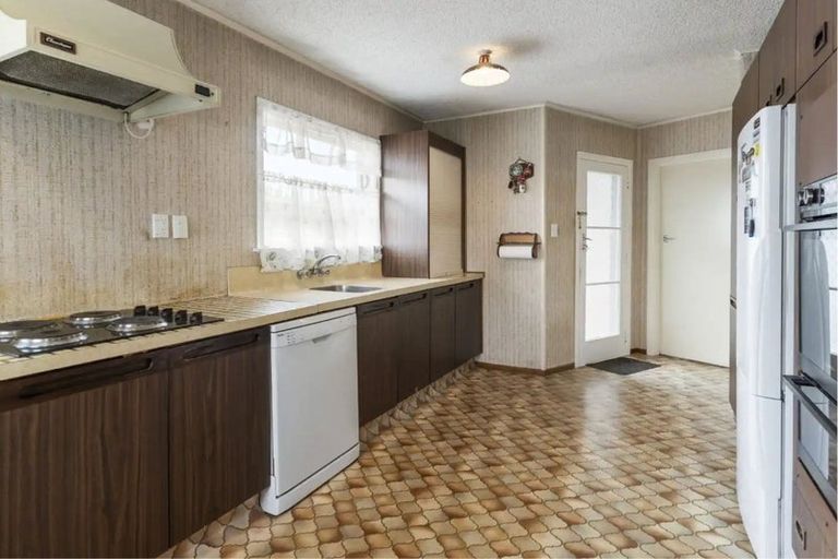 Photo of property in 20 Eddowes Street, Manurewa, Auckland, 2102