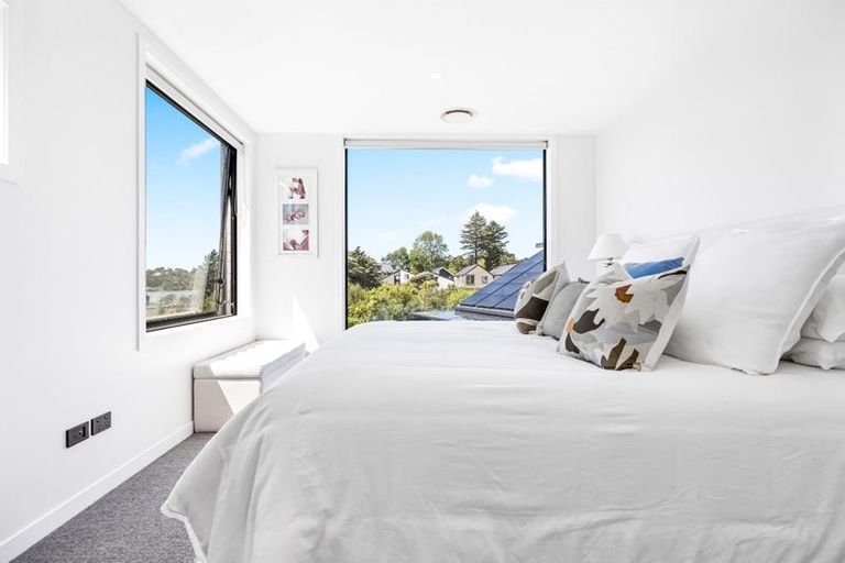 Photo of property in 3 Jack Seabrook Road, Hobsonville, Auckland, 0616