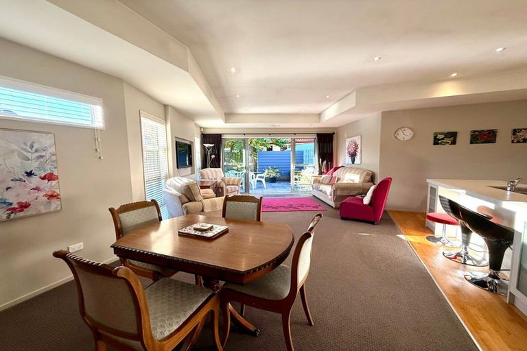 Photo of property in 6a Annies Lane, Aidanfield, Christchurch, 8025