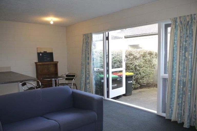 Photo of property in 31 Holly Road, St Albans, Christchurch, 8014