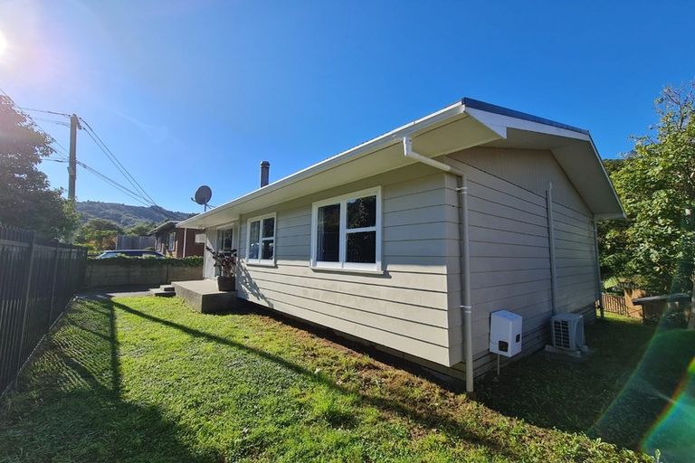 Photo of property in 52 Hair Street, Wainuiomata, Lower Hutt, 5014
