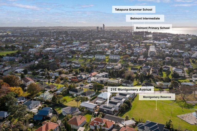 Photo of property in 21e Montgomery Avenue, Belmont, Auckland, 0622