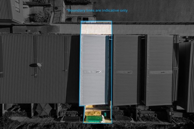 Photo of property in Rf202b, 19/18 Hewlett Road, Massey, Auckland, 0614