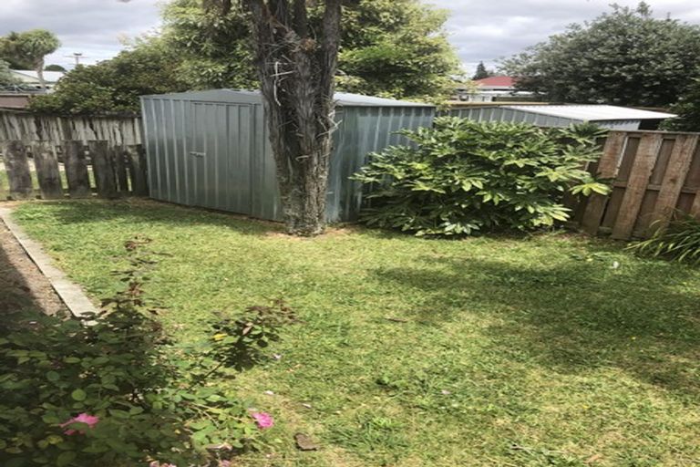 Photo of property in 4 Thornton Place, Melville, Hamilton, 3206