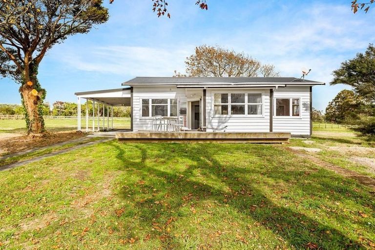 Photo of property in 227 Trigg Road, Kumeu, 0891