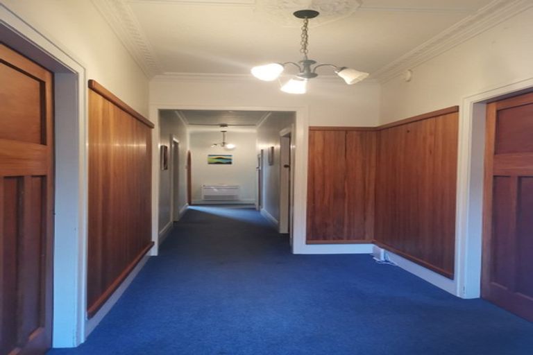 Photo of property in 79 Parkvale Road, Karori, Wellington, 6012