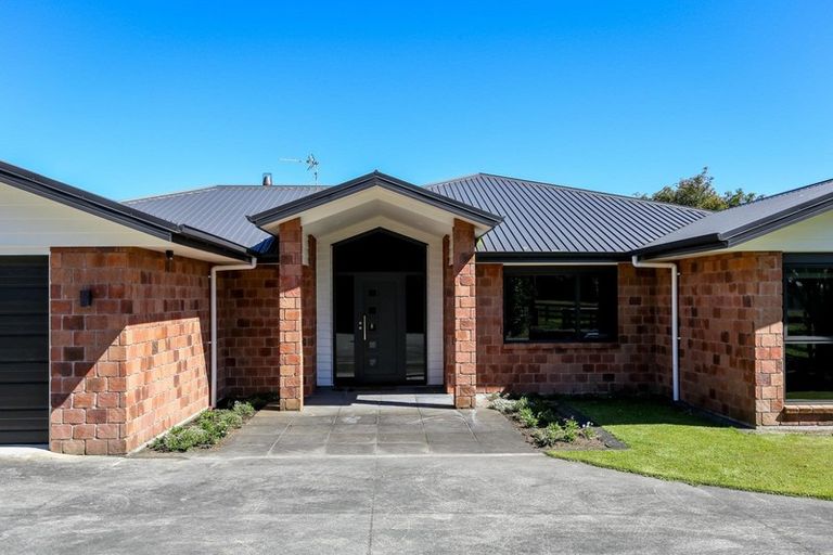 Photo of property in 939 Main North Road, Onaero, Waitara, 4383