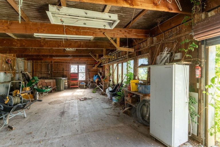 Photo of property in 120 Waihakeke Road, Waihakeke, Carterton, 5792