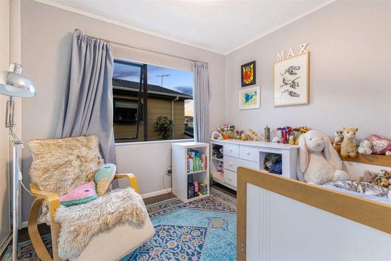 Photo of property in 38 Garton Drive, Massey, Auckland, 0614