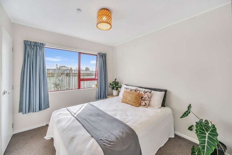 Photo of property in 43a Tait Drive, Greenmeadows, Napier, 4112