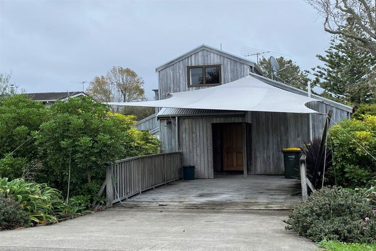 Photo of property in 758 Te Atatu Road, Te Atatu Peninsula, Auckland, 0610