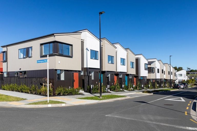 Photo of property in 23 Oranga Drive, Westgate, 0614
