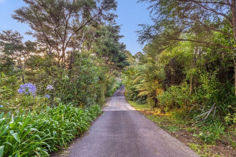 Photo of property in 129 Paremoremo Road, Lucas Heights, Auckland, 0632