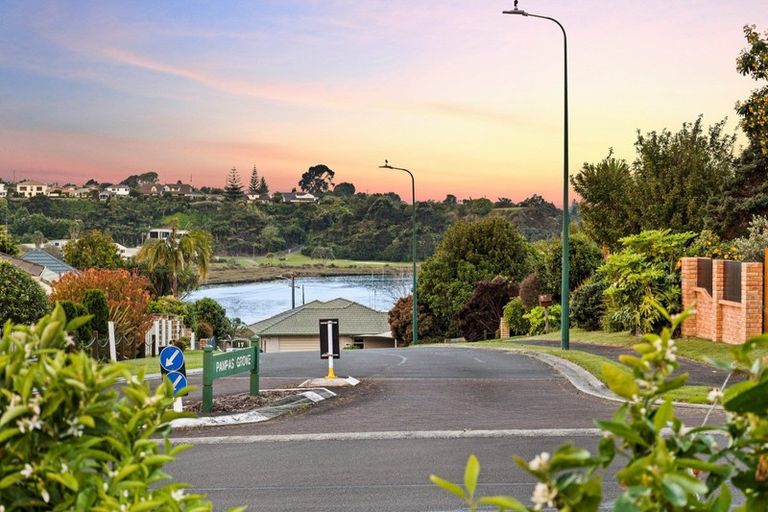 Photo of property in 20 Meadowviews Drive, Welcome Bay, Tauranga, 3112