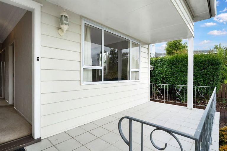 Photo of property in 81 Lynwood Road, New Lynn, Auckland, 0600