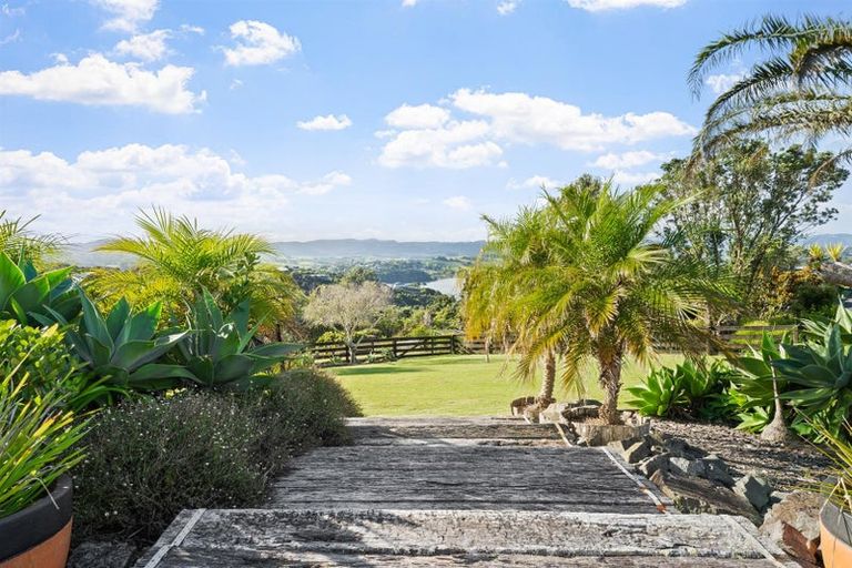 Photo of property in 5 Kotare Place, Sandspit, Warkworth, 0982