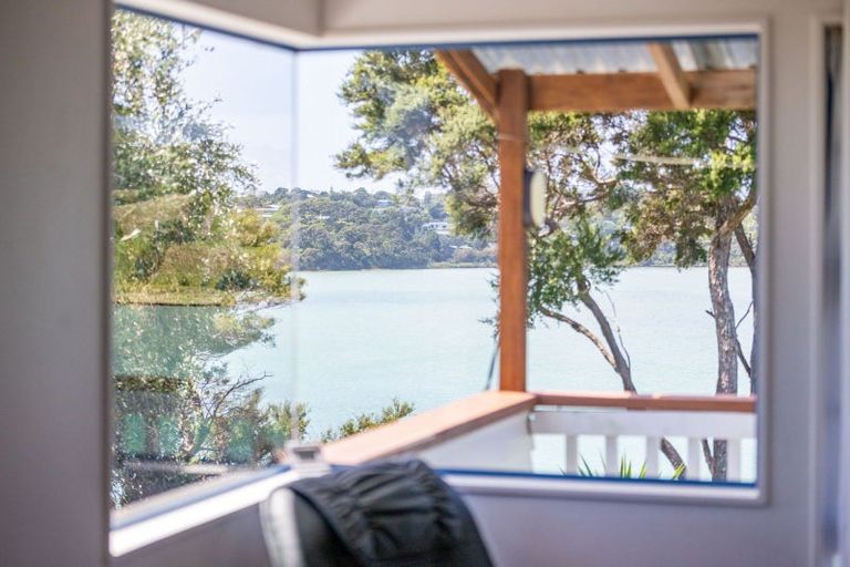 Photo of property in 6 Mara Kai Lane, Raglan, 3225