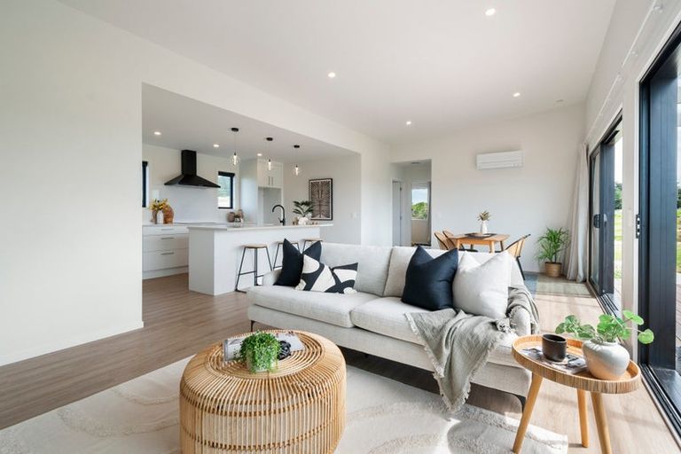Photo of property in 1121 Parewanui Road, Parewanui, Bulls, 4894