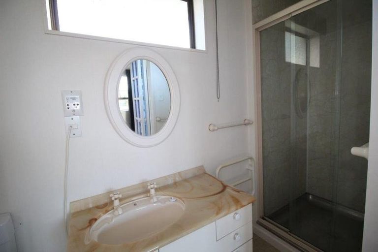 Photo of property in 36 Moray Crescent, Grasmere, Invercargill, 9810
