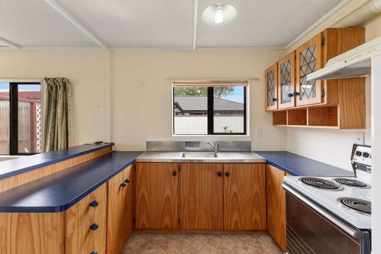 Photo of property in 3 Tukapa Street, Westown, New Plymouth, 4310