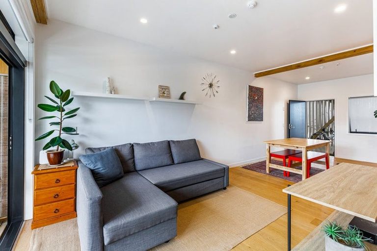 Photo of property in 6/167 Hobsonville Point Road, Hobsonville, Auckland, 0616