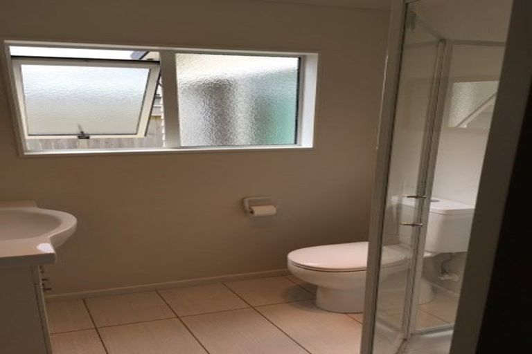 Photo of property in 10 Moonraker Place, Whitby, Porirua, 5024