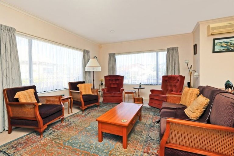 Photo of property in 11 Beaufort Place, Taradale, Napier, 4112