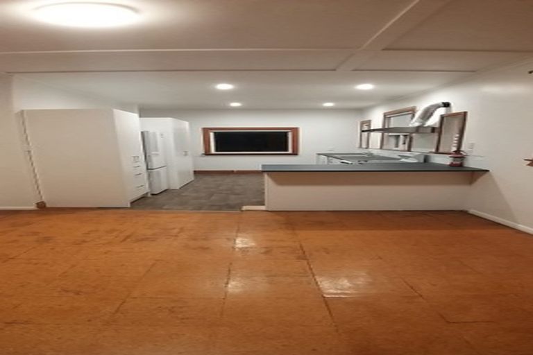 Photo of property in 21 Laura Avenue, Brooklyn, Wellington, 6021