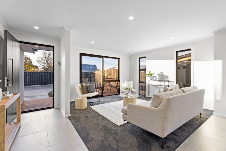 Photo of property in 71 Brightwater Terrace, Terrace End, Palmerston North, 4410