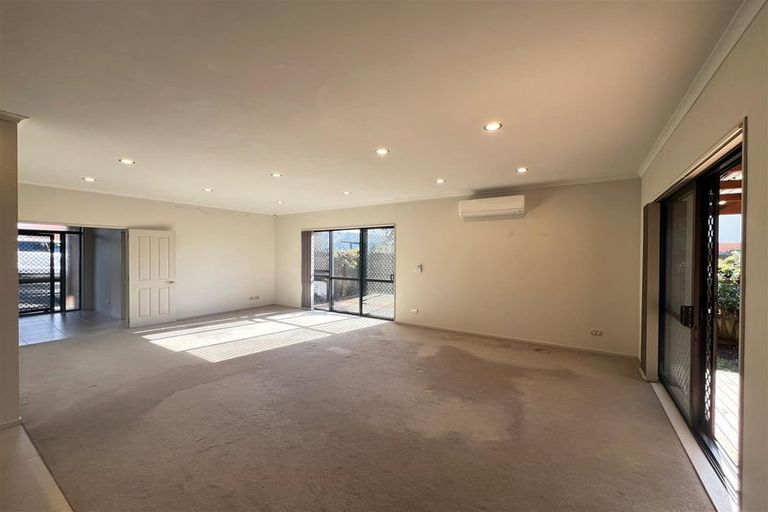 Photo of property in 27 Goh Place, Manurewa, Auckland, 2105