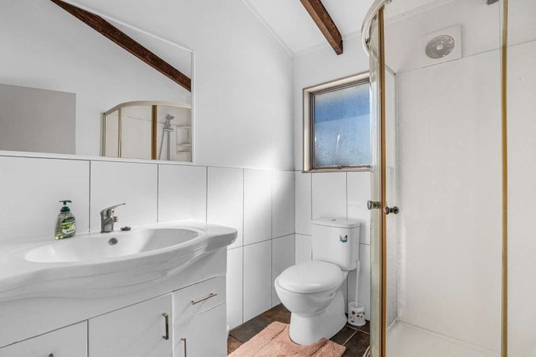 Photo of property in 5a Costar Place, Wiri, Auckland, 2104