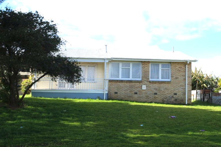 Photo of property in 4 Chine Place, Favona, Auckland, 2024