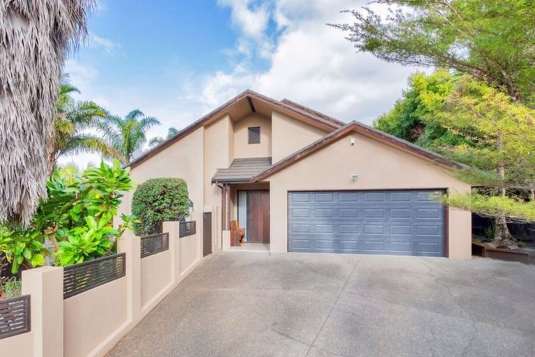 Photo of property in 8 Amber Glen, Albany, Auckland, 0632