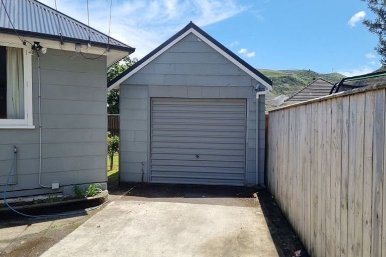 Photo of property in 65 Molesworth Street, Taita, Lower Hutt, 5011